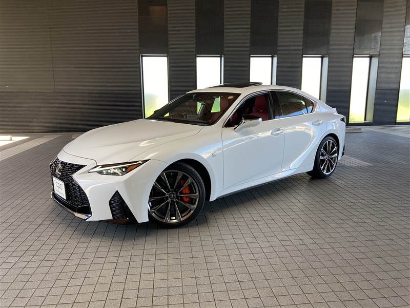 2021 Lexus IS
