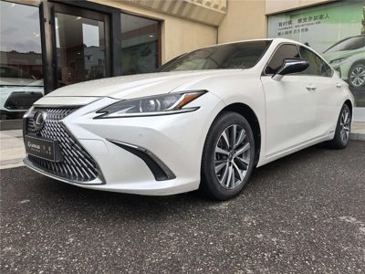 2020 Lexus ES