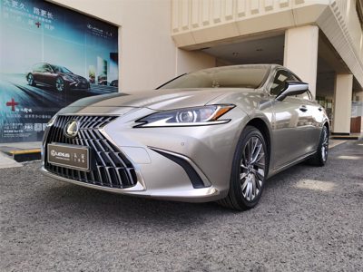 2024 Lexus ES