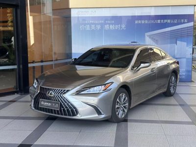 2023 Lexus ES