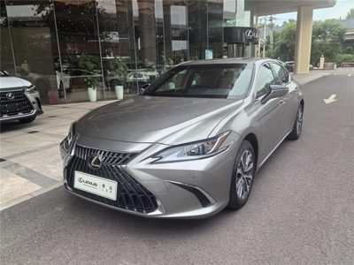 2021 Lexus ES