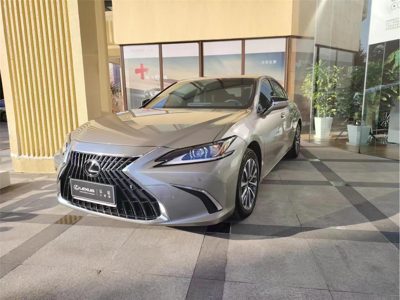 2024 Lexus ES