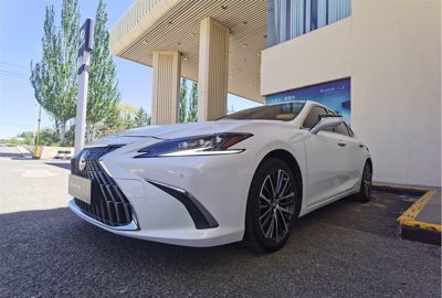 2020 Lexus ES