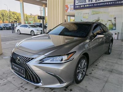 2024 Lexus ES