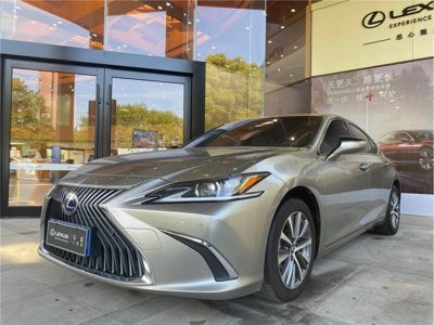 2021 Lexus ES