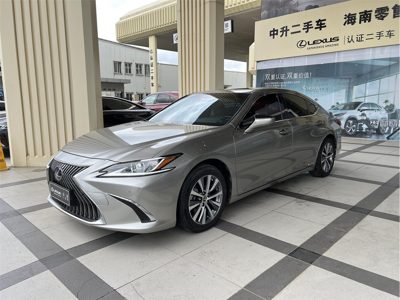 2021 Lexus ES