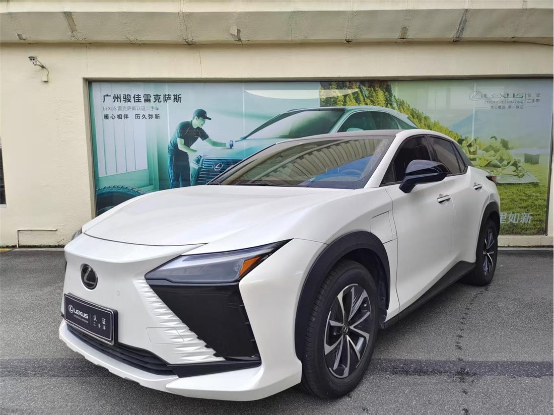 2023 Lexus RZ