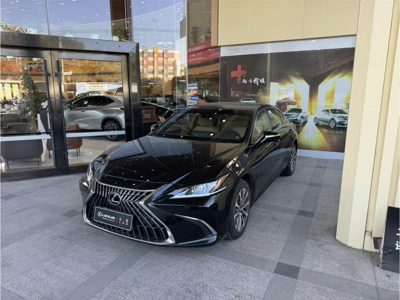 2024 Lexus ES