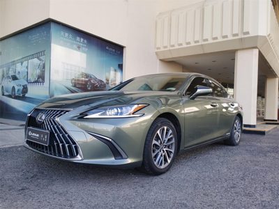 2021 Lexus ES