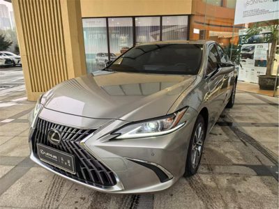 2024 Lexus ES