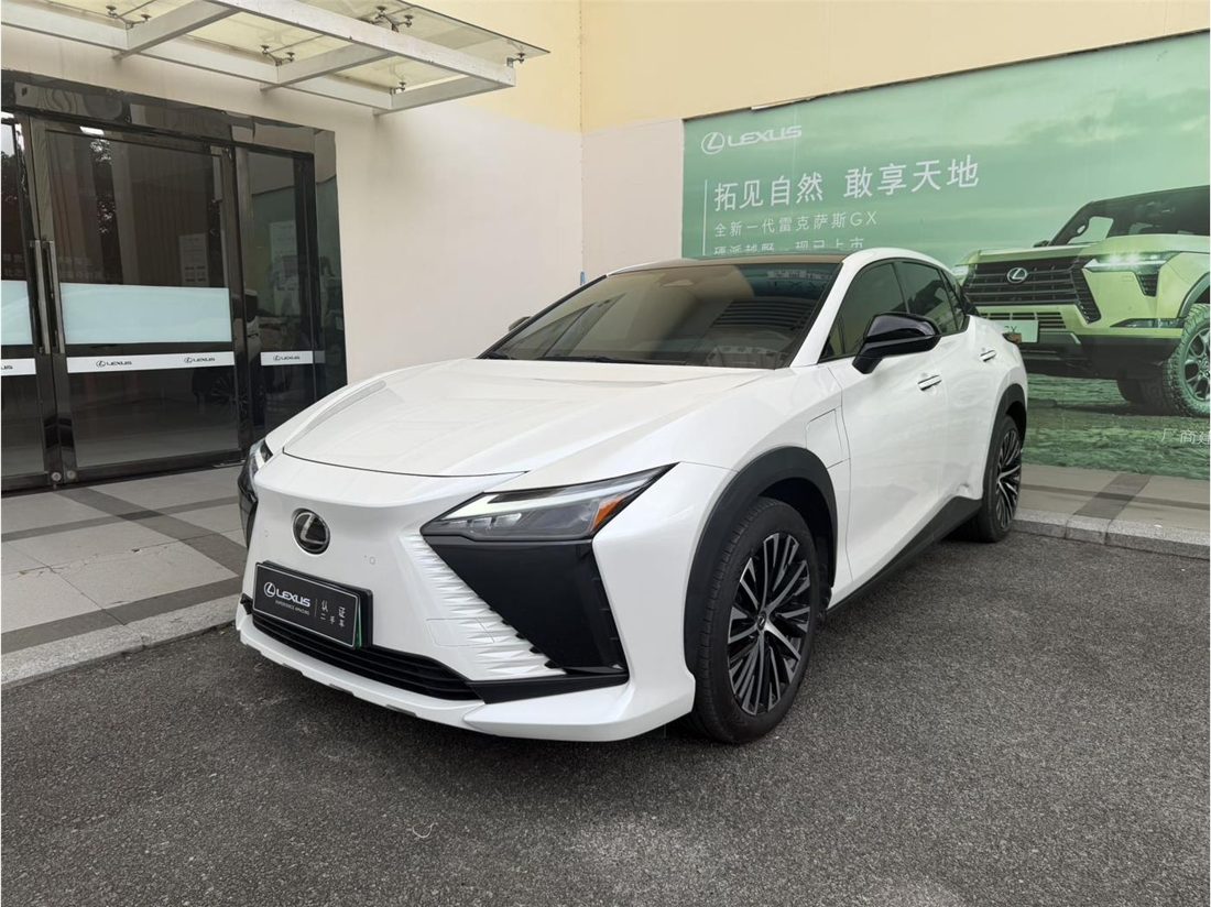 2023 Lexus RZ
