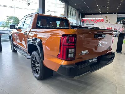 2025 Mitsubishi L200