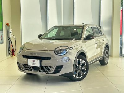 2025 Fiat 600 HYBRIDCREMACAPPUCCINO