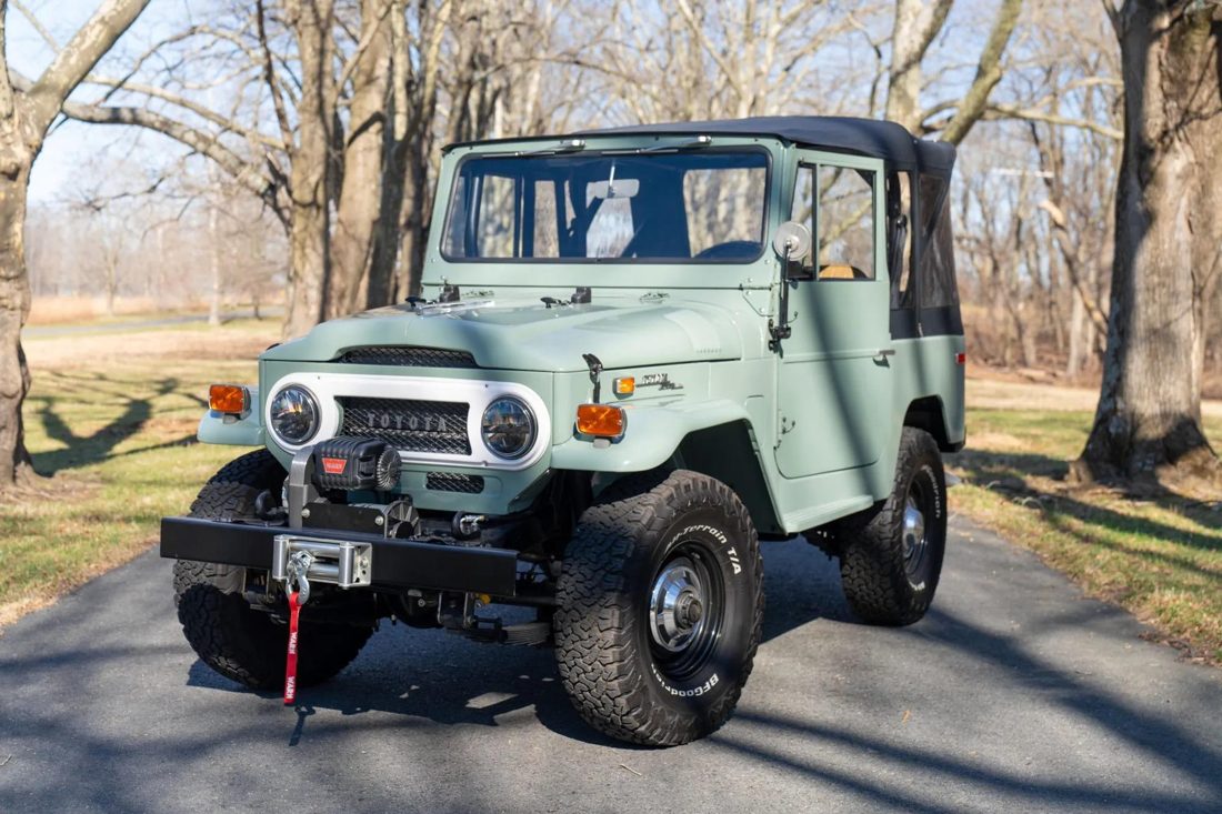 1971 Toyota Land Cruiser CRUISERFJ40