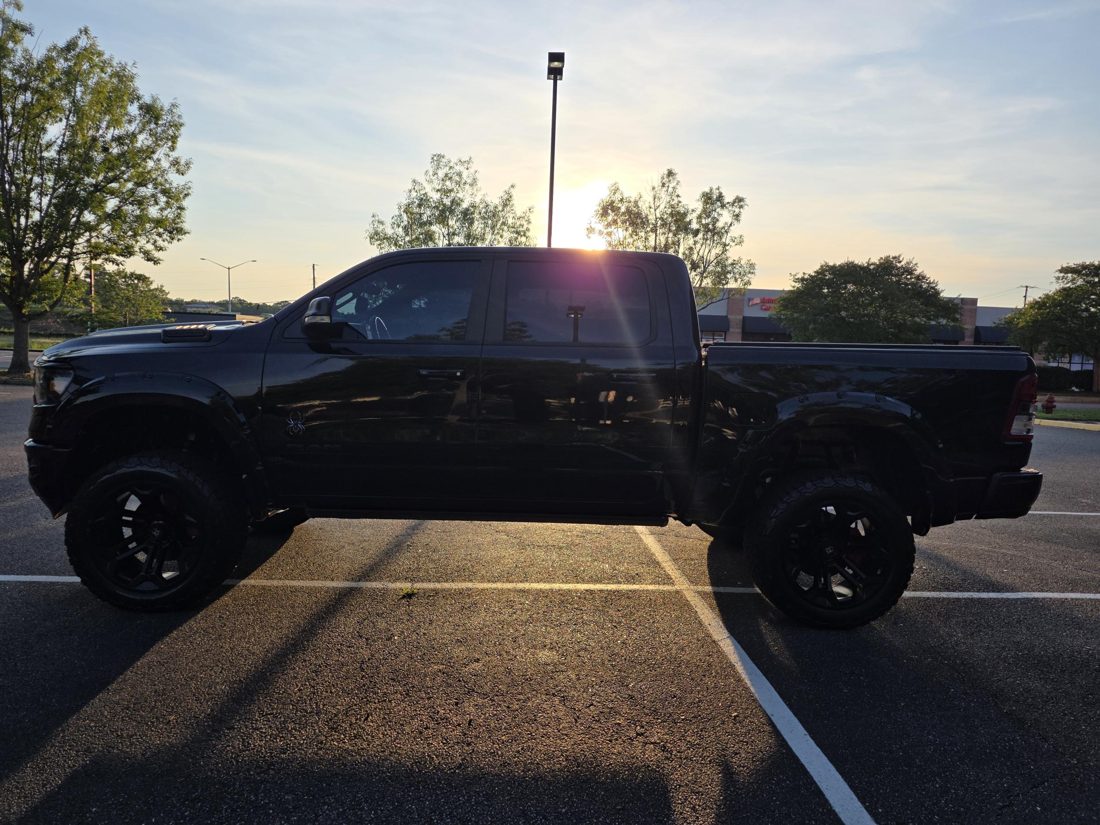 2022 RAM 1500 BIGHORNBLACKWIDOW