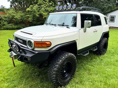 Modified TOYOTAFJCRUISER