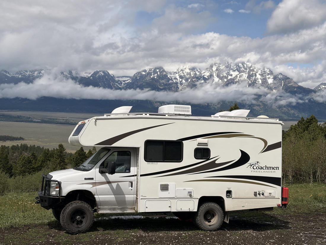 2012 Ford E-Series COACHMANFREELANDER4X4