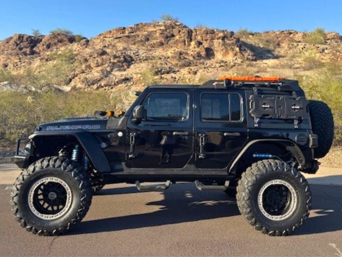 Modified JEEPWRANGLERUNLIMITEDSPORT4×4