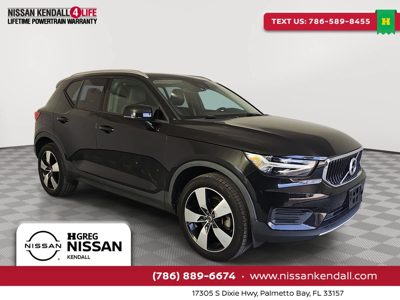 2020 Volvo XC40 T5AWDMOMENTUM