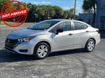 2025 Nissan Versa SCVT
