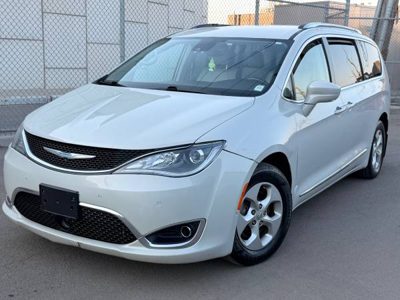 2017 Chrysler Pacifica TOURINGLPLUSW/REAR