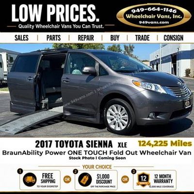 2017 Toyota Sienna XLEPREMIUMBRAUNABILITY