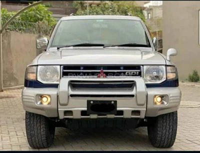 1998 Mitsubishi Pajero
