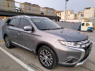 2017 Mitsubishi Outlander 2.0LGLSCVTUSADO()COLORGRISPR