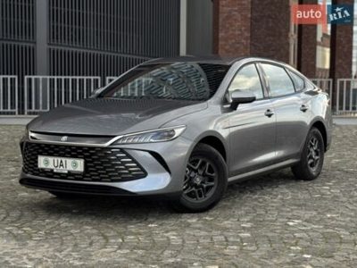 2025 BYD Qin