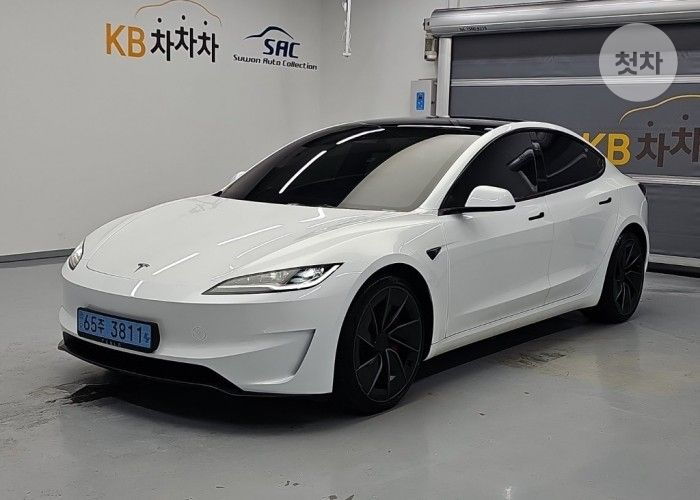 2024 Tesla Model 3 3