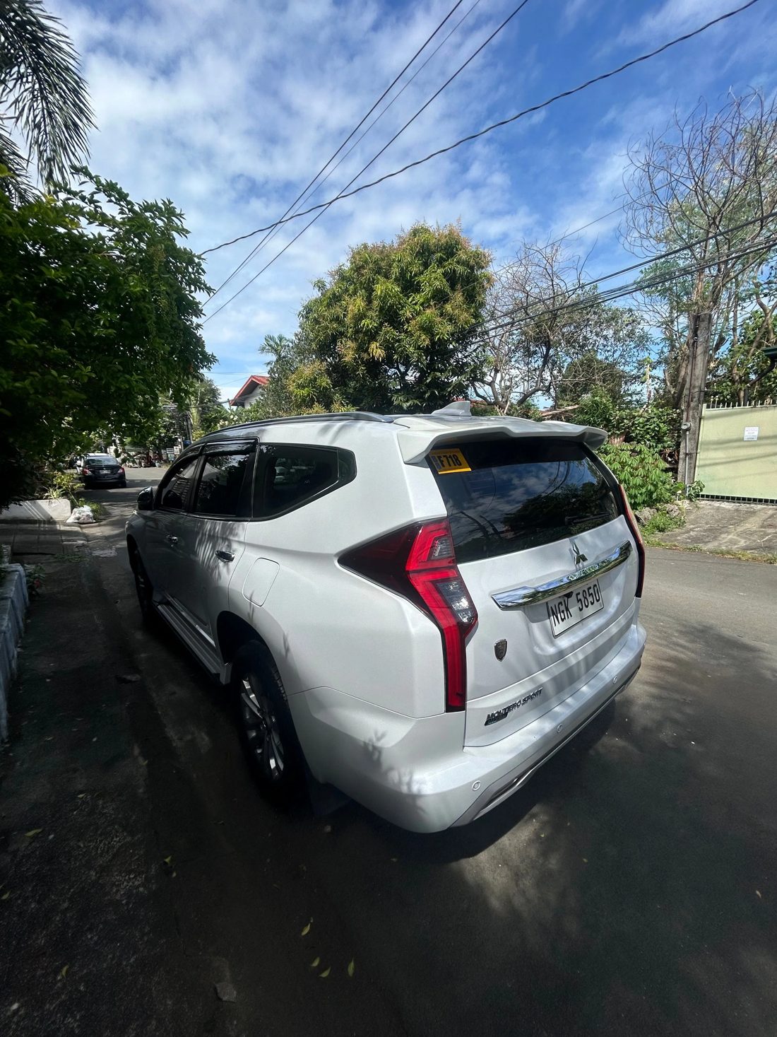 2020 Mitsubishi Montero Sport GLX2WD24DMT