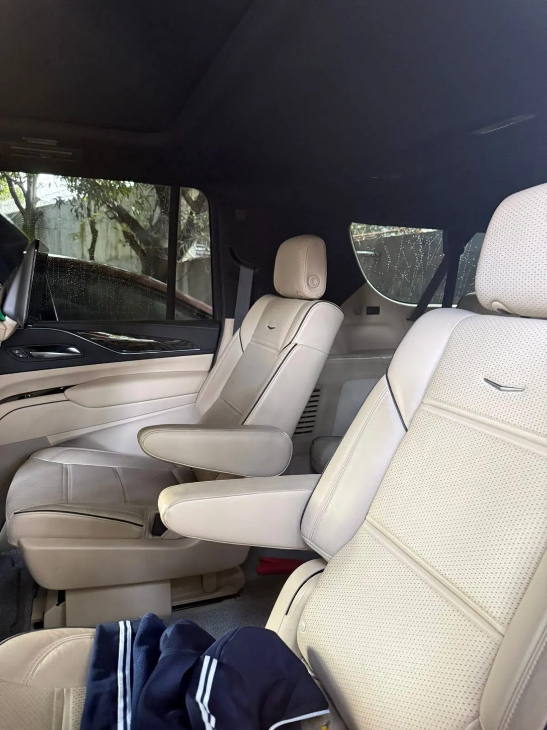 2022 Cadillac Escalade ESVPLATINUM