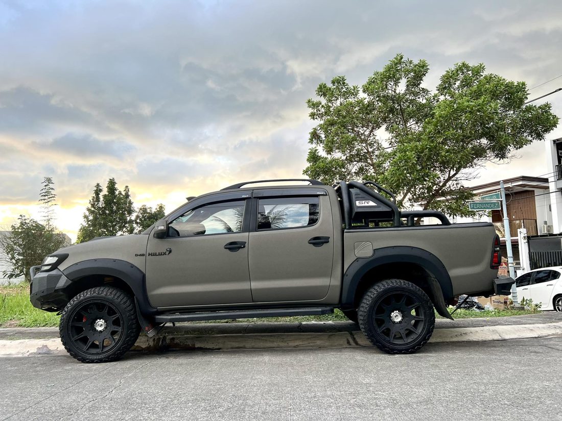 2013 Toyota Hilux CONQUEST284X4AT