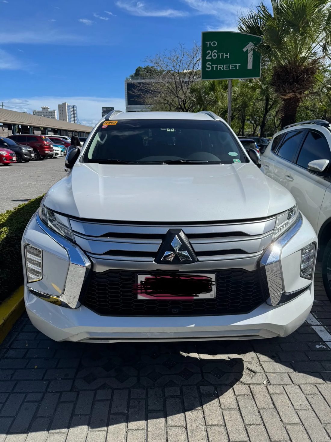 2023 Mitsubishi Montero Sport 24LGLSPREMIUMAT