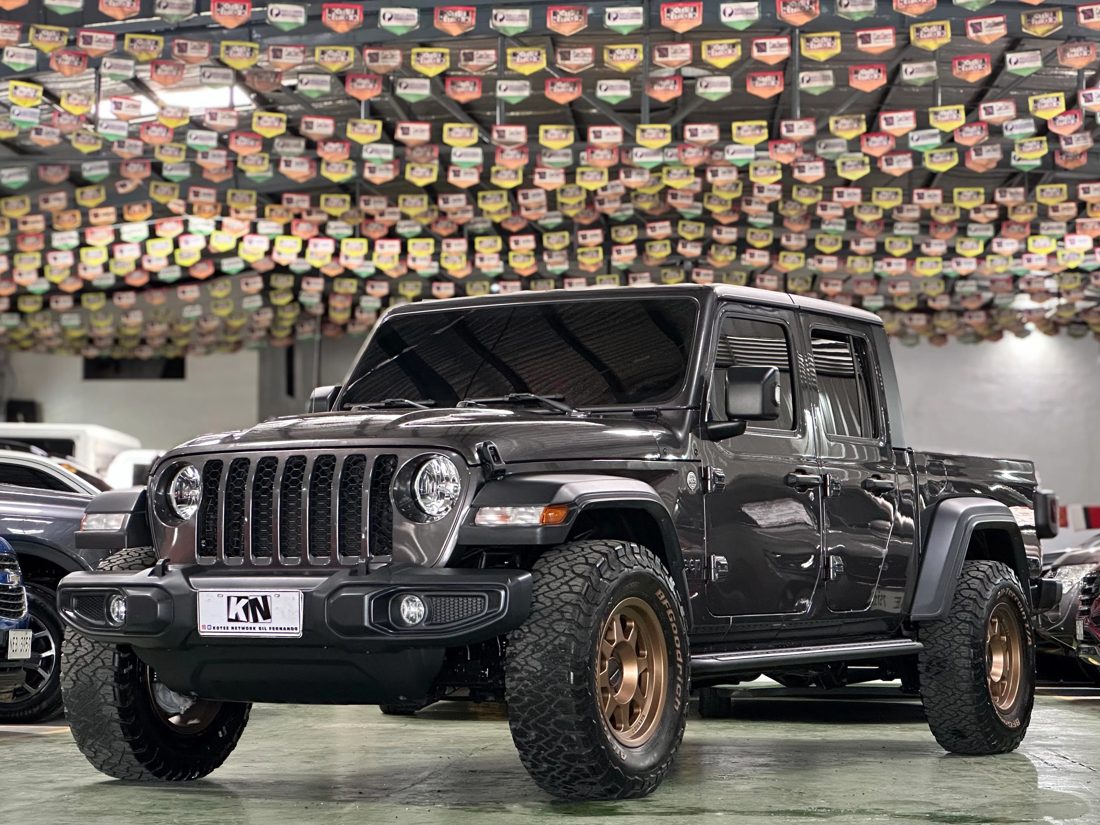 2021 Jeep Gladiator SPORT