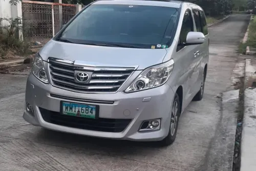 2013 Toyota Alphard
