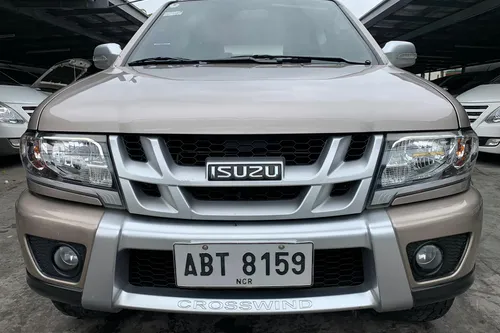 2015 Isuzu Crosswind