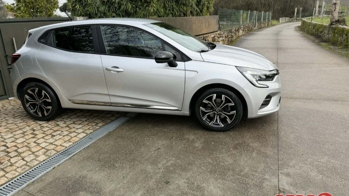 2021 Renault Clio INTENS