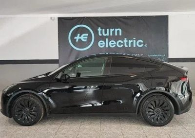 2023 Tesla Model Y STANDARD