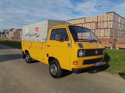 1988 Volkswagen Transporter VWT3PICUPMITBLACHENGESTELL