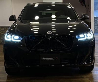 2025 BMW X4