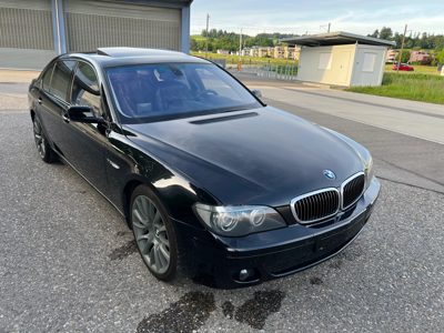 2005 BMW 7 Series IL