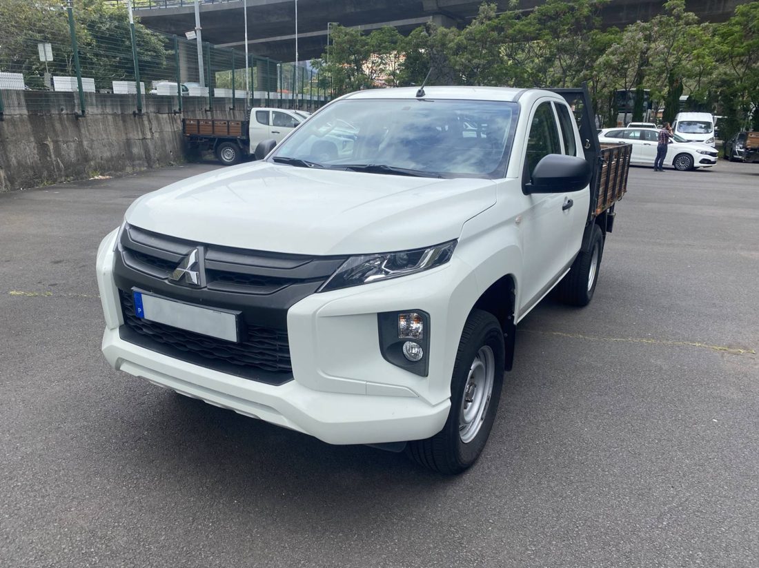 2021 Mitsubishi L200