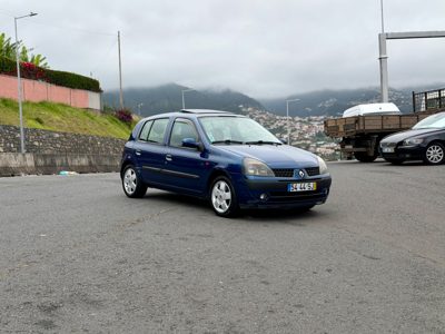 2001 Renault Clio 2
