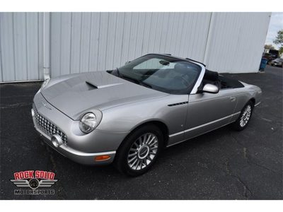 2004 Ford Thunderbird