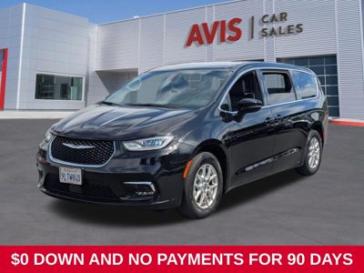 2025 Chrysler Pacifica SELECT