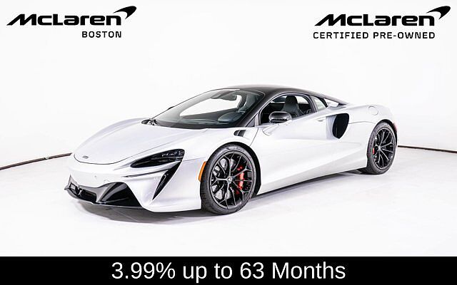 2023 McLaren Artura