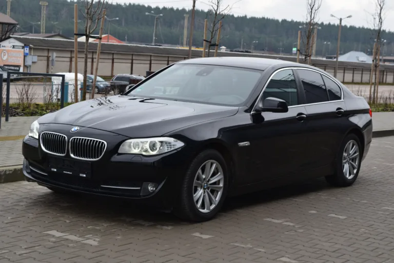 2011 BMW 5 Series SERIES525