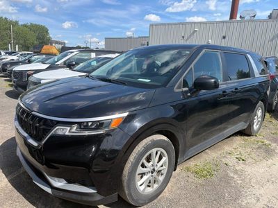 2023 KIA Carnival LX