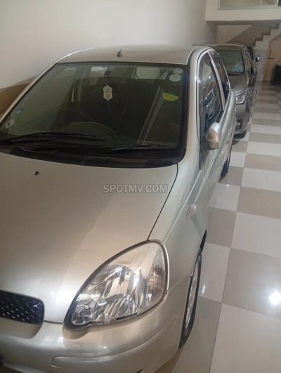 2002 Toyota Yaris